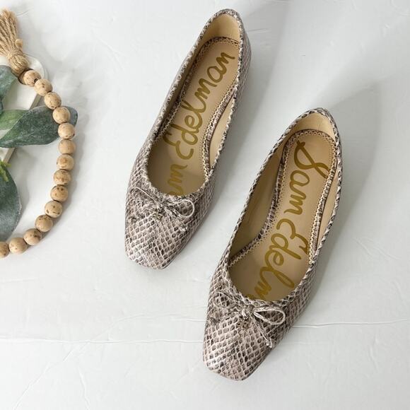 Sam Edelman Snake beige flats loafers shoes Sz 7 - Picture 1 of 10